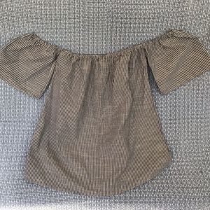 Off Shoulder Stripe Print Blouse W Short Sleeves